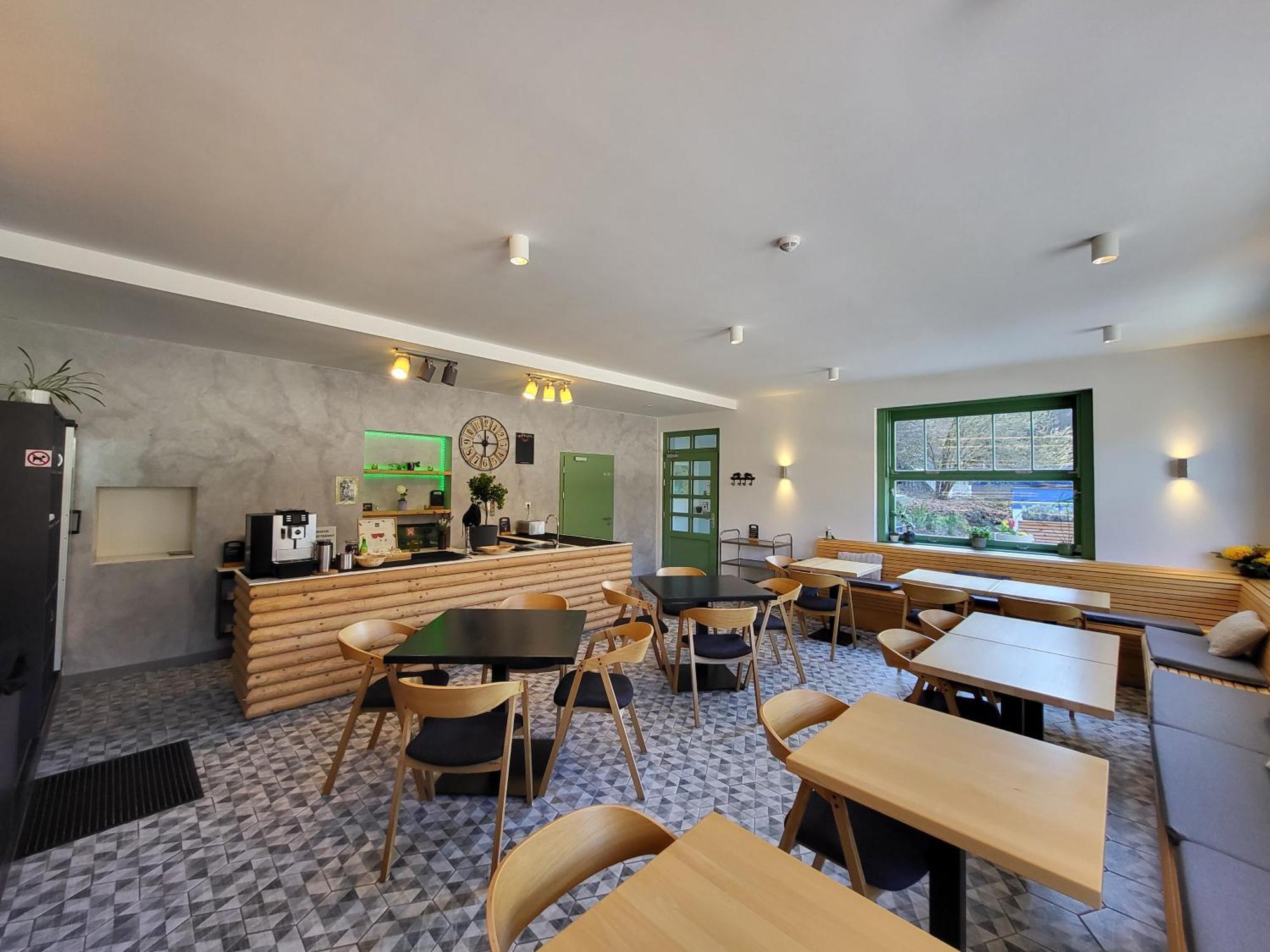 Hotel Pension Jitrenka Hrensko - Breakfast Included & Free Parking 3*